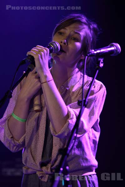 MINA TINDLE - 2009-09-07 - PARIS - La Maroquinerie - 